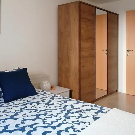 1 Bedroom Amazing In Apartament