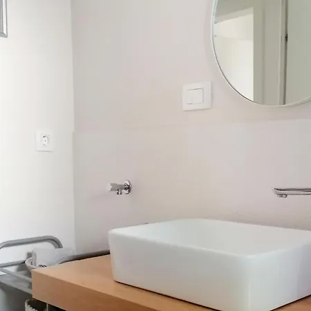 1 Bedroom Amazing In Apartament