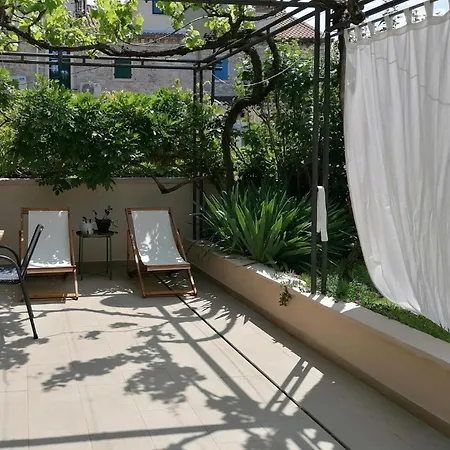 Apartament 1 Bedroom Amazing In *