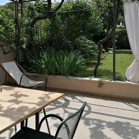 1 Bedroom Amazing In Apartment Porec