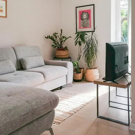 1 Bedroom Amazing In Poreč